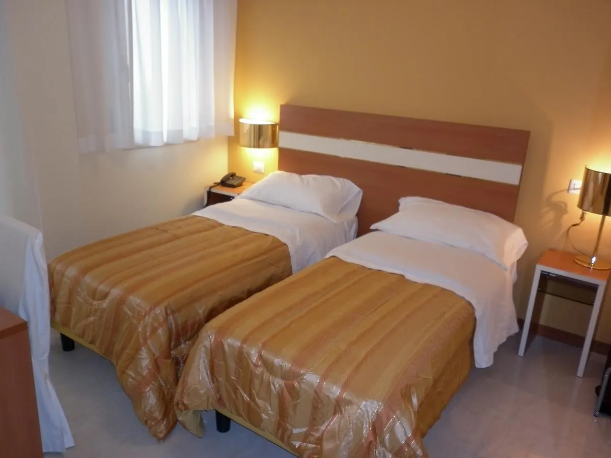 Hotel Gf Cesano Boscone
