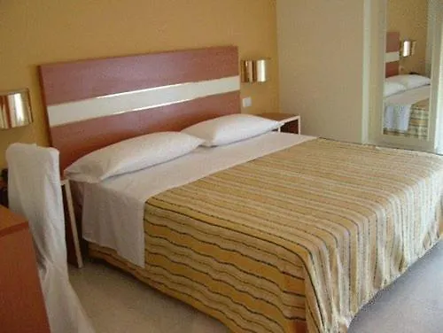 Hotel Gf Cesano Boscone 2*,